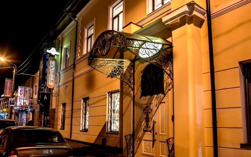 Остановиться в отеле на ночь в Харькове